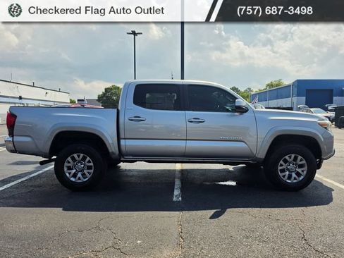 Used 2018 Toyota Tacoma SR5 RWD image 6