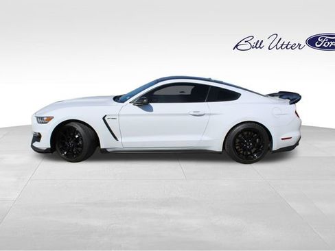 Used 2019 Ford Mustang Shelby GT350 w/ Technology Package image 8