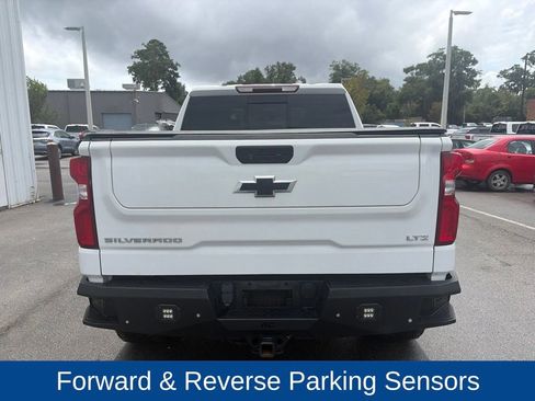 Used 2022 Chevrolet Silverado 1500 LTZ w/ LTZ Premium Package AWD/4WD image 6
