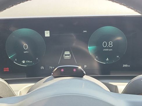 Used 2026 Hyundai Tucson SEL image 9