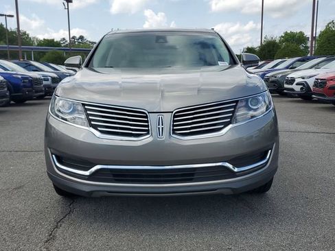 Used 2016 Lincoln MKX Reserve w/ Driver Assistance Package FWD image 2