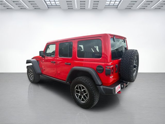 Used 2025 Jeep Wrangler Unlimited Rubicon w/ Convenience Group AWD/4WD image 7