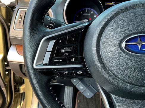 Used 2018 Subaru Outback 2.5i Touring AWD/4WD image 11