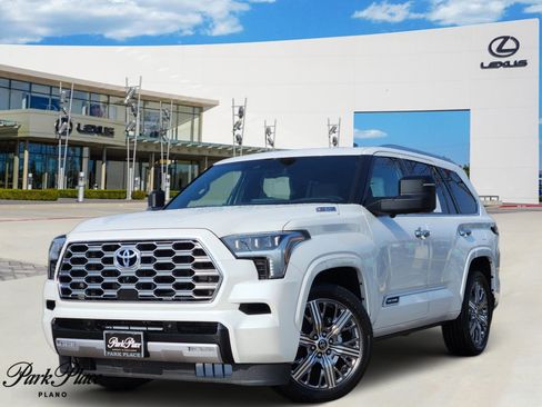 Used 2024 Toyota Sequoia Capstone image 1