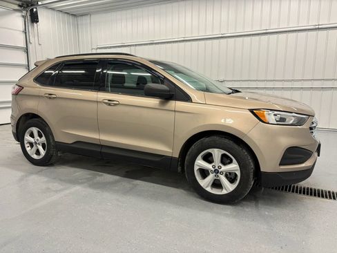 Used 2020 Ford Edge SE w/ Cargo Accessory Package FWD image 14