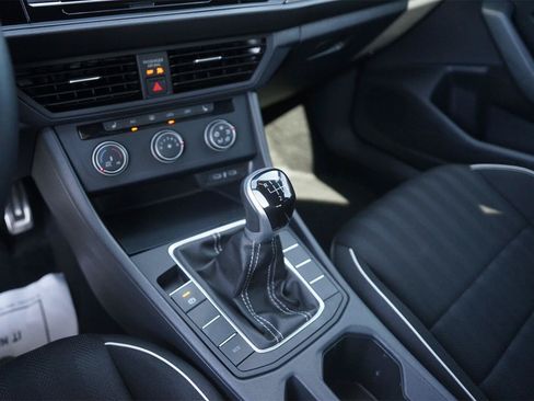 Used 2024 Volkswagen Jetta Sport FWD image 28