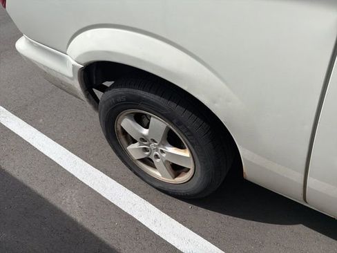 Used 2007 Dodge Grand Caravan SXT FWD image 11