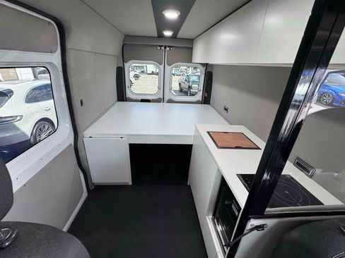 Used 2021 RAM ProMaster 1500 FWD image 1