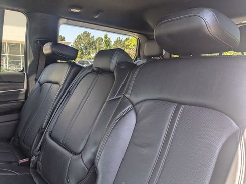 Used 2024 Jeep Wagoneer Series II w/ Flexible Seating Group AWD/4WD image 27
