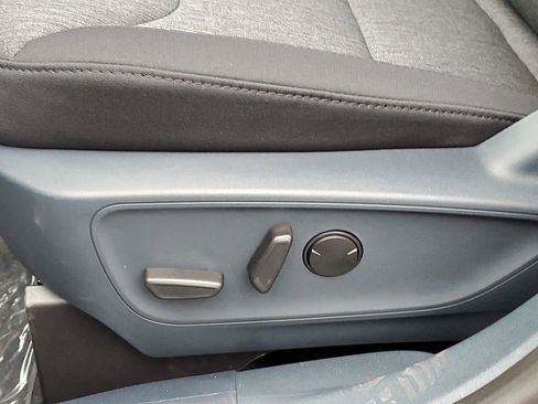 New 2025 Ford Maverick XLT w/ XLT Luxury Package image 9