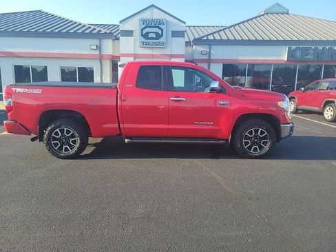 Used 2016 Toyota Tundra Limited w/ Limited Premium Package AWD/4WD image 6