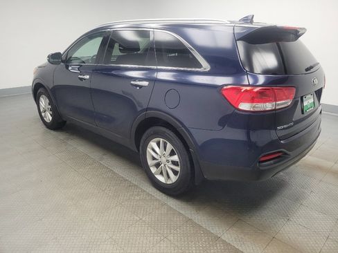 Used 2016 Kia Sorento FWD w/ LX Convenience Package image 3