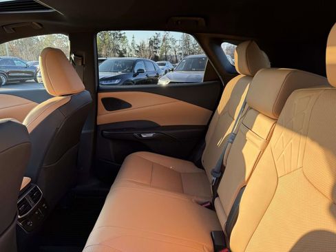 Used 2023 Lexus RX 350 Premium image 17