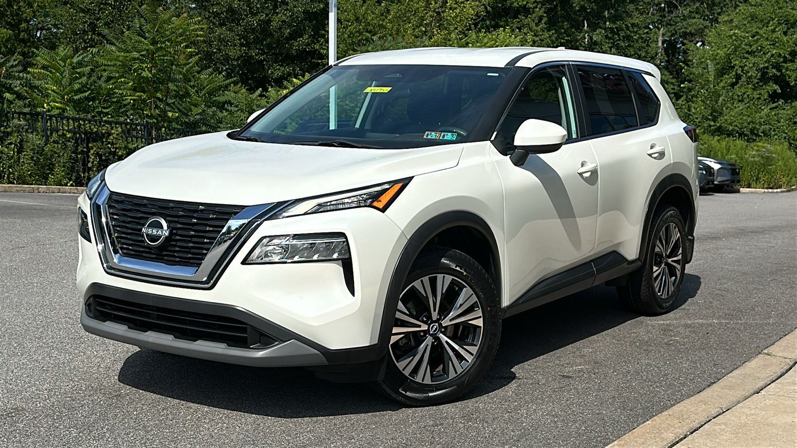 Certified 2023 Nissan Rogue SV AWD/4WD image 1