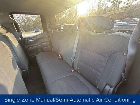 Used 2021 Chevrolet Silverado 1500 Custom image 17