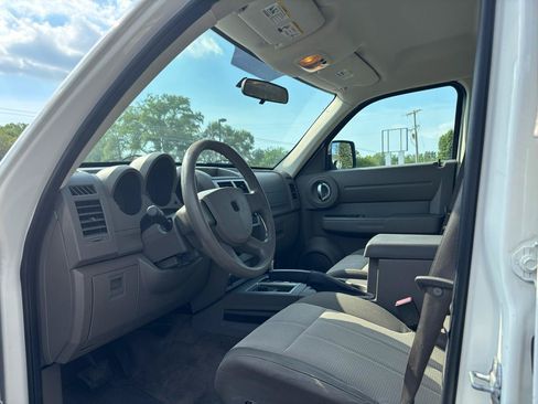 Used 2009 Dodge Nitro SE AWD/4WD image 16