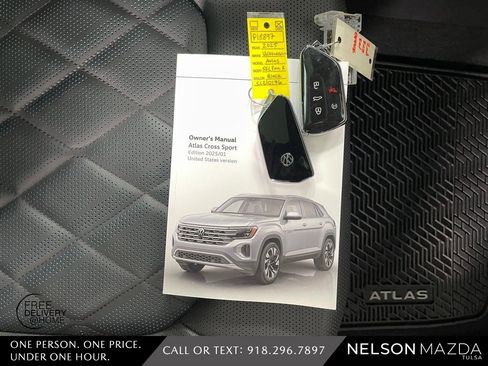 Used 2025 Volkswagen Atlas Cross Sport SEL Premium R-Line image 50