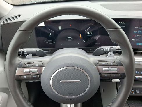 Certified 2025 Hyundai Kona SEL AWD/4WD image 22