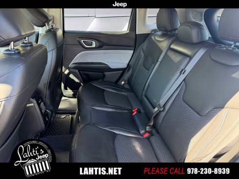 Certified 2022 Jeep Compass Latitude w/ Convenience Group image 15