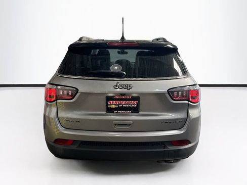 Used 2018 Jeep Compass Limited AWD/4WD image 7