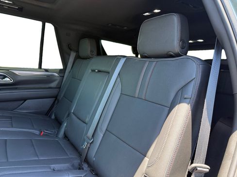 Used 2024 Chevrolet Tahoe RST w/ Luxury Package AWD/4WD image 16