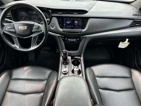 Used 2023 Cadillac XT5 Luxury AWD/4WD image 12