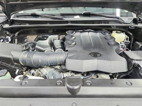 Used 2020 Toyota 4Runner Nightshade image 17