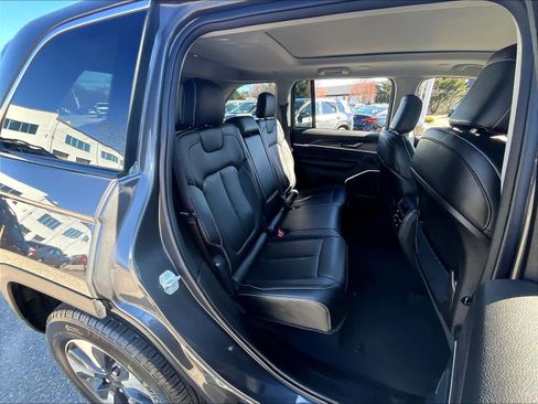 Used 2024 Jeep Grand Cherokee Limited 4xe image 16