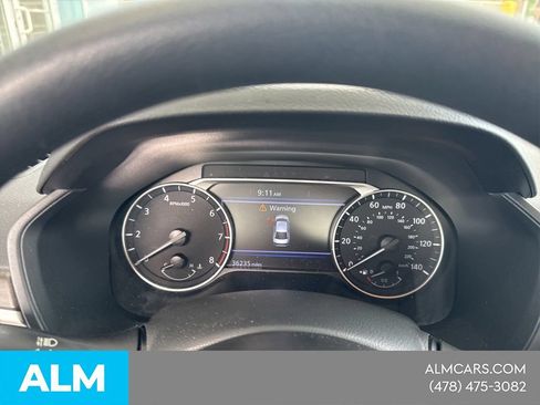 Used 2025 Nissan Altima 2.5 SV FWD image 11