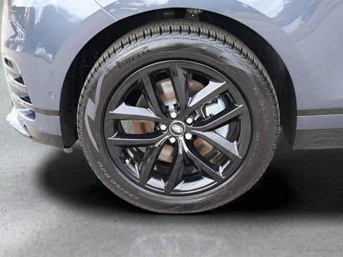 Used 2025 Land Rover Range Rover Velar Dynamic SE image 8