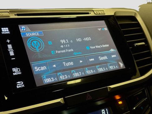 Used 2017 Honda Accord EX image 17