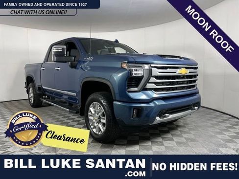 Used 2024 Chevrolet Silverado 3500 High Country w/ Technology Package AWD/4WD image 1