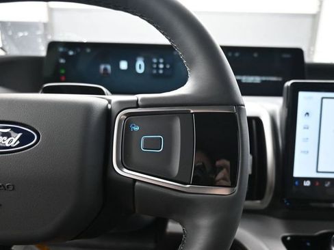New 2026 Ford Expedition Active AWD/4WD image 17