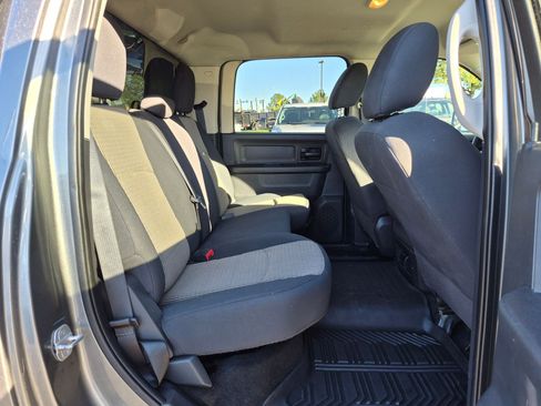 Used 2011 RAM 2500 ST w/ ST Popular Equipment Group AWD/4WD image 30