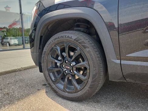 Used 2025 GMC Terrain Elevation w/ Elevation Premium Package AWD/4WD image 10