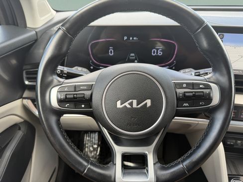 Used 2023 Kia Sportage EX FWD image 29