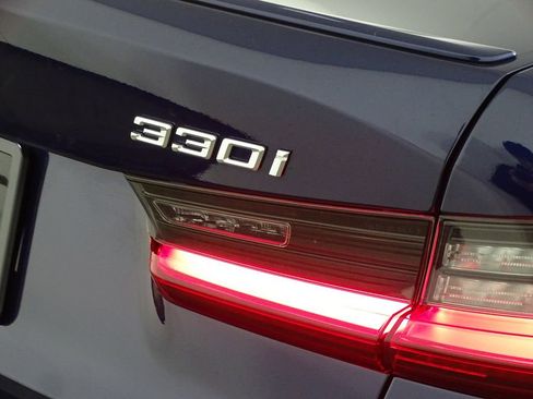 Used 2023 BMW 330i xDrive Sedan w/ M Sport Package image 50