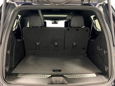 Used 2022 Chevrolet Suburban RST w/ Luxury Package image 26