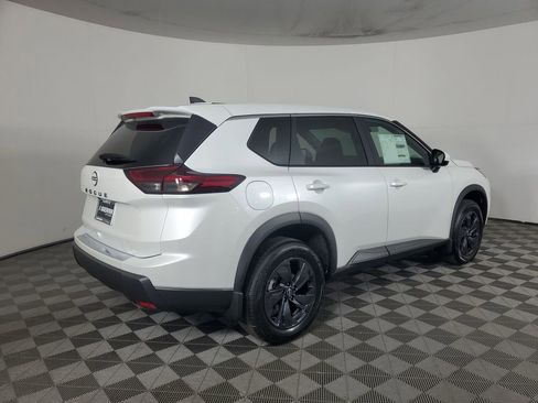 New 2026 Nissan Rogue SV FWD image 4