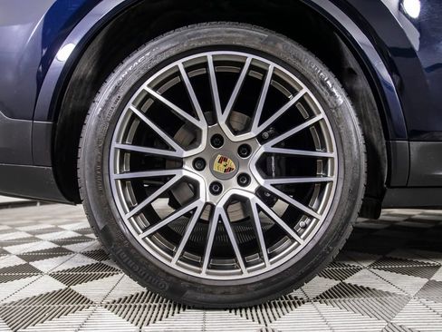 Used 2023 Porsche Cayenne Coupe AWD/4WD image 43