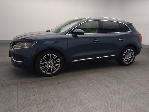 Used 2016 Lincoln MKX Reserve w/ Technology Package FWD image 2