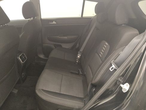 Used 2018 Kia Sportage LX w/ LX Popular Package FWD image 18