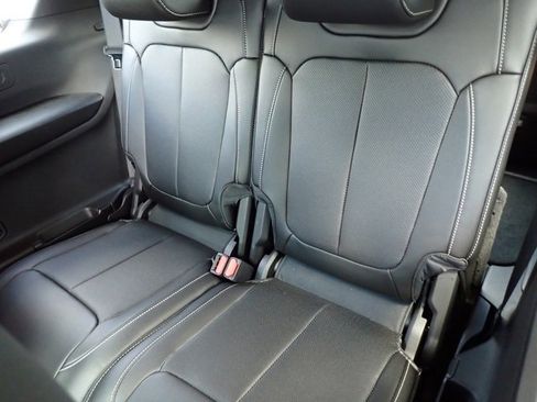 New 2025 Jeep Grand Cherokee L Limited w/ Luxury Tech Group II image 13