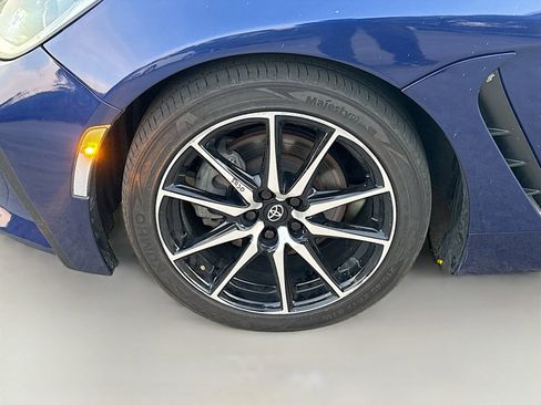 Used 2022 Toyota GR86 w/ ALL Weather Mat Package (TMS) image 26