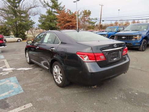 Used 2011 Lexus ES 350 image 7