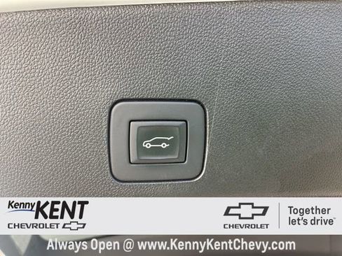 Used 2021 Buick Encore GX Select w/ Sport Touring Package image 8