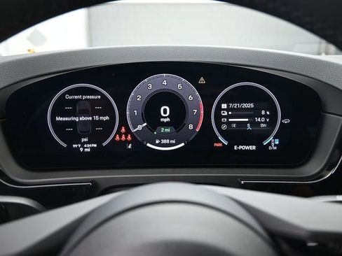 New 2025 Porsche Cayenne S AWD/4WD image 11