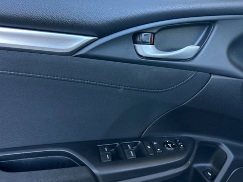 Used 2016 Honda Civic EX image 10