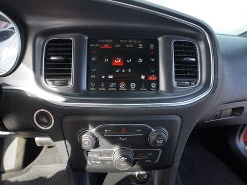 Used 2015 Dodge Charger SXT w/ AWD Plus Group image 29