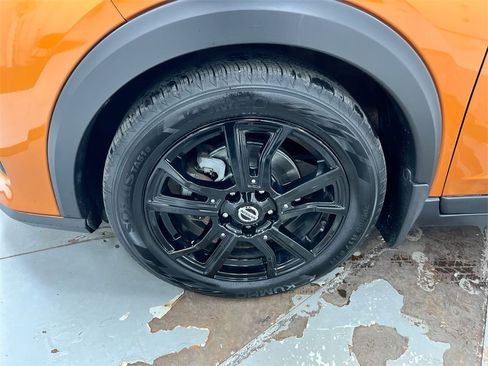 Used 2021 Nissan Kicks SR image 26